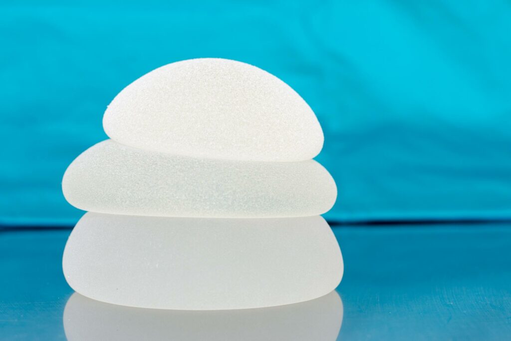 Implants mammaires texturés à Toulouse Consultation Dr Saboye — free download